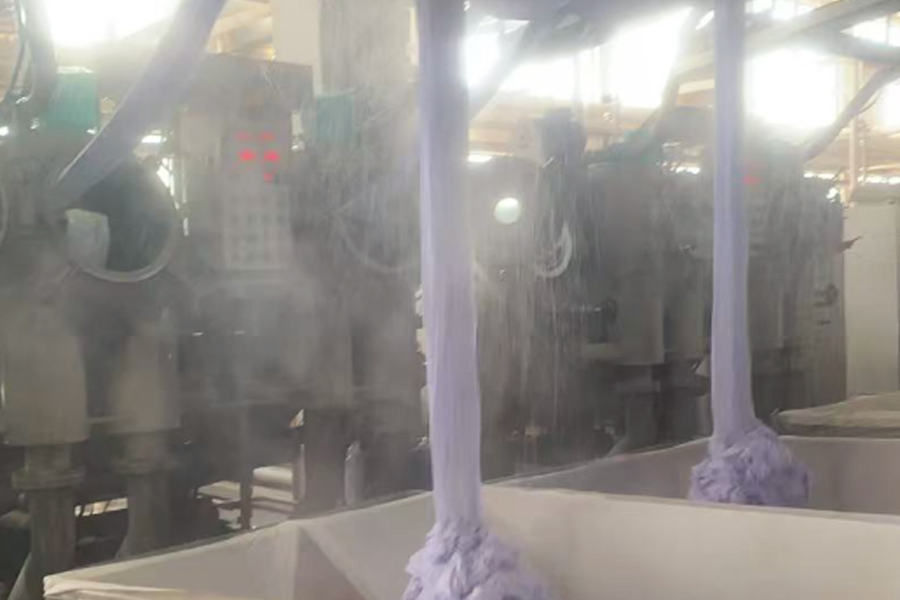 Festőgyári gyártás-félkész termék a hengerből