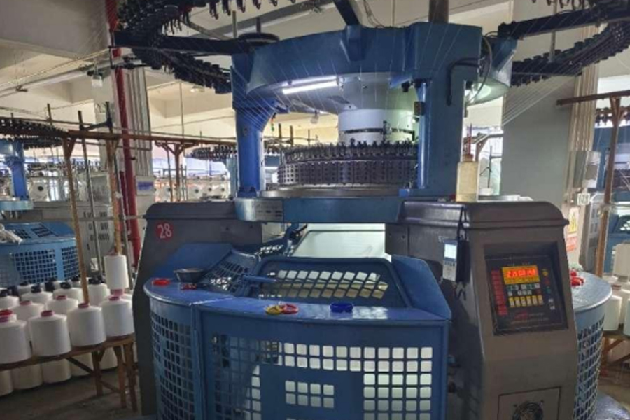 Szürke szövet gyártási modell-középső láb kétoldalas